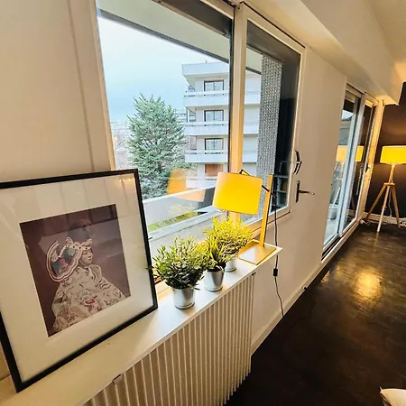 Tour Eiffel Versailles Apartment Paris